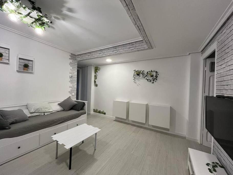Apartamento Eguzkilore. 洛格罗尼奥 外观 照片